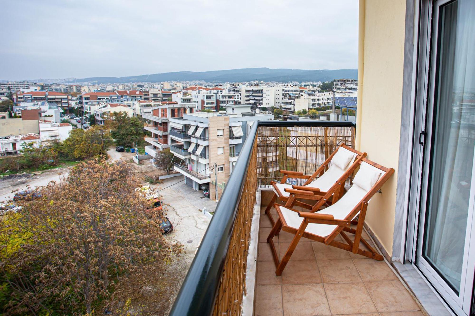 Celestial Garden-Thessaloniki'S Modern, Eclectic Penthouse With An Amazing View And Veranda Eksteriør billede